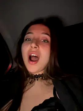 ICrazyOneIRL nude stripping on cam for live sex video chat