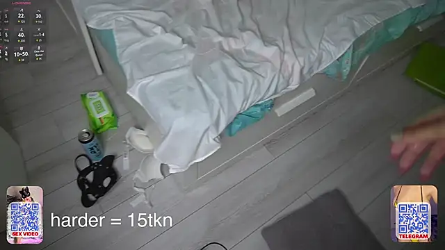 star_fucks nude stripping on cam for live sex video chat