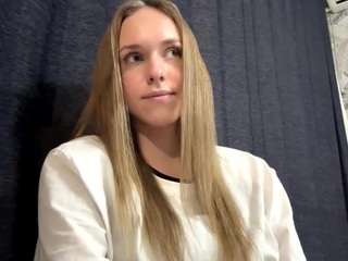 ImaWhitty nude and sexy before cam for live chat