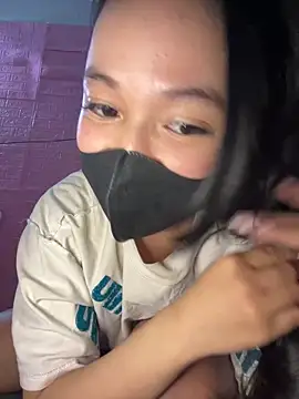 Leeeiuu nude stripping on cam for live sex video chat
