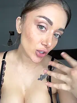 Malasantababy nude stripping on cam for live sex video chat