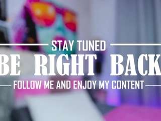 Steffani-kiss nude and sexy before cam for live chat