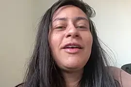 Geovana_blan nude stripping on cam for live sex video chat