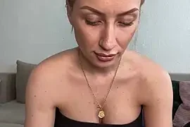 xxBELLExx nude stripping on cam for live sex video chat