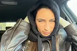 CuteJuliaa nude stripping on cam for live sex video chat