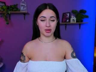 Kaisy-honey nude and sexy before cam for live chat