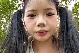 Pippin-19 nude stripping on cam for live sex video chat