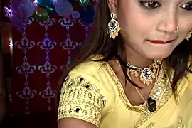 Sweet-priyaa nude stripping on cam for live sex video chat
