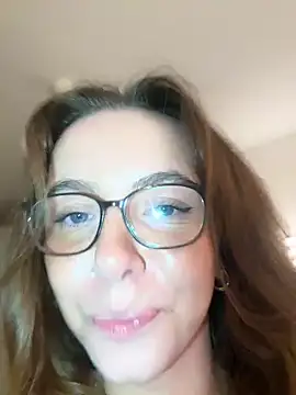 Cherry-Bean nude stripping on cam for live sex video chat