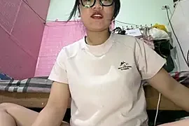 Emmiuuuu03 nude stripping on cam for live sex video chat