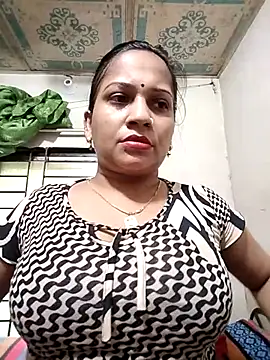 Payel_50 nude stripping on cam for live sex video chat