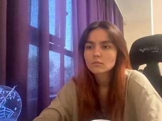 GlaydsDibiasi nude and sexy before cam for live chat
