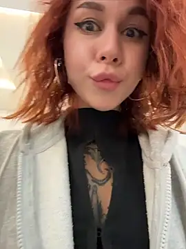 RosieDesire nude stripping on cam for live sex video chat