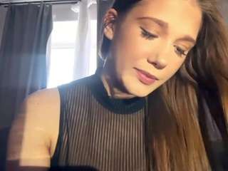 SueMobley nude and sexy before cam for live chat